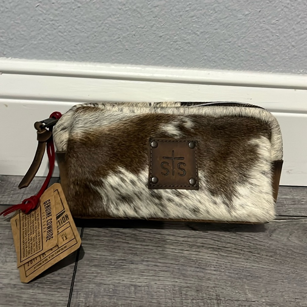 STS Ranchwear COWHIDE BEBE COSMETIC BAG